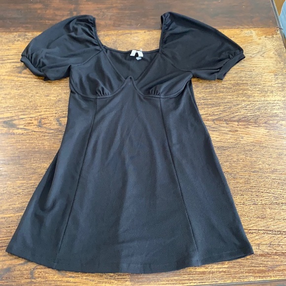 ASOS Dresses & Skirts - ASOS Women’s Short Sleeve Dress Size 8